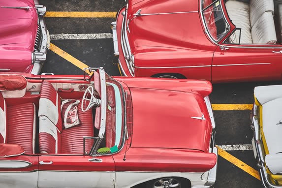 Autos antiguos en La Habana Vieja