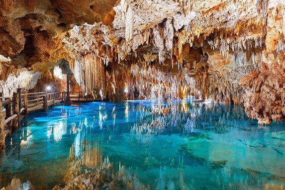 Walk through the cenotes of Aktun Chen