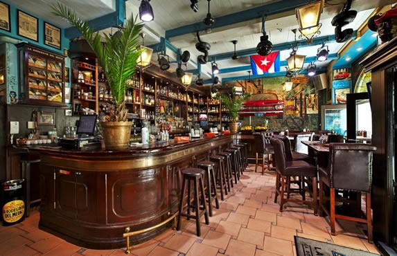 Bar of the La Bodeguita del Medio restaurant