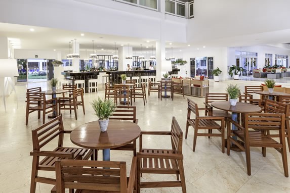 Lobby bar at the Sol Varadero Beach hotel