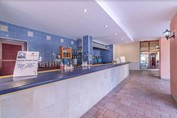 Bar de la piscina del hotel