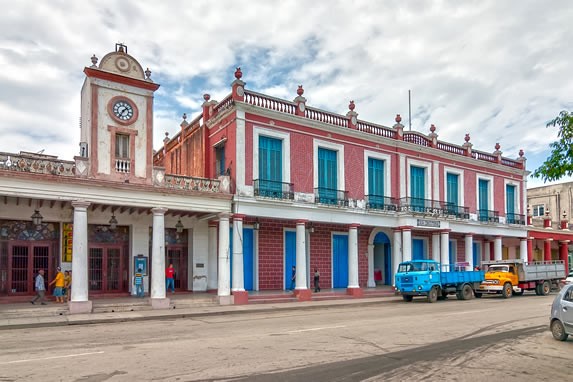 Street view in the city of Holguin