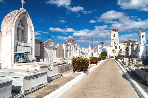 Interior del cementerio de la ciudad de Camagüey