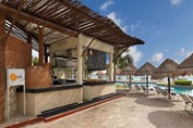 Cafeteria next to the hotel pool