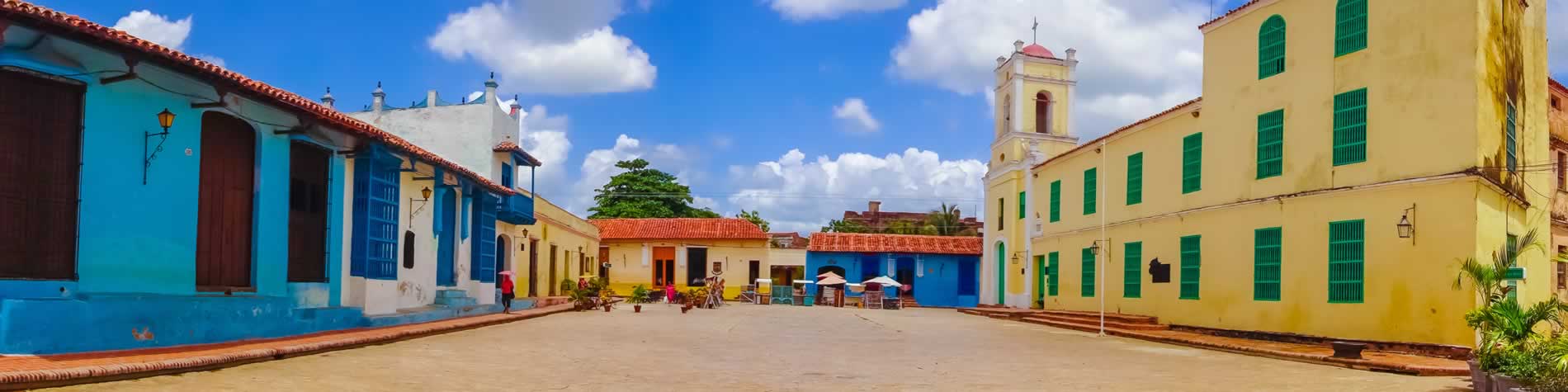 Vista de una Plaza en la ciudad vieja