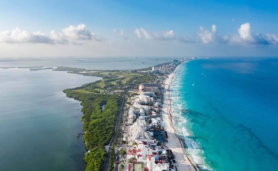 Nichupté Lagoon - Cancun