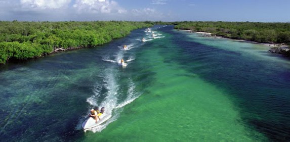 Nichupté Lagoon - Cancun