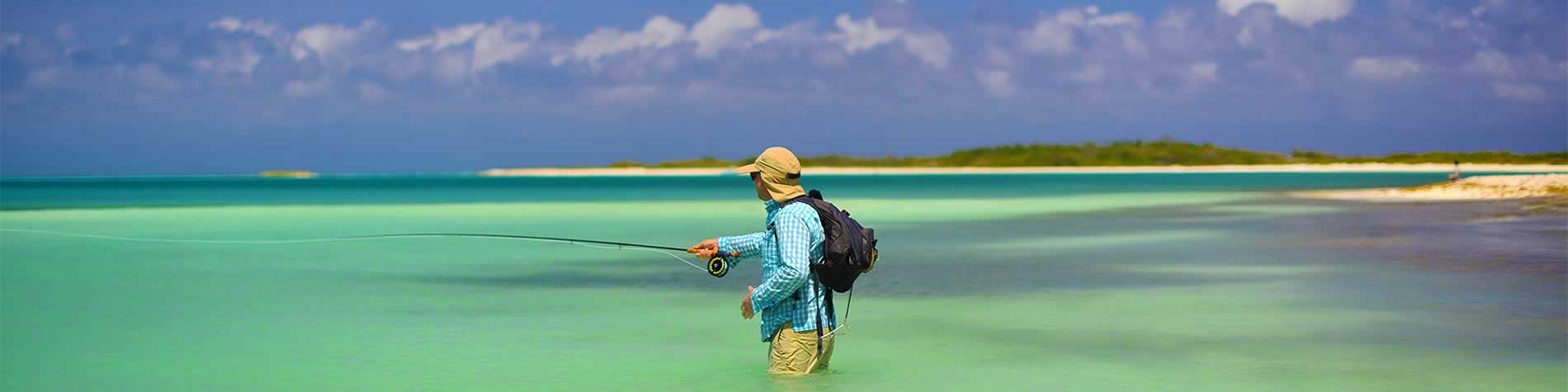 Hombre pescando en cayo cruz