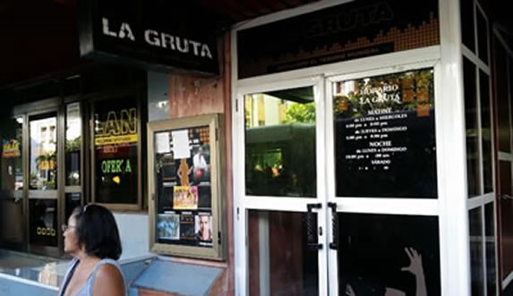 Entrance to La Gruta Club