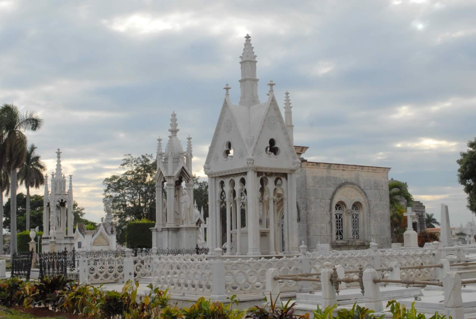 Cuba attractions Colon Cemetery