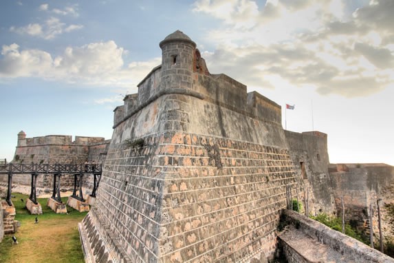 Fortalezas en El Morro en Santiago de Cuba