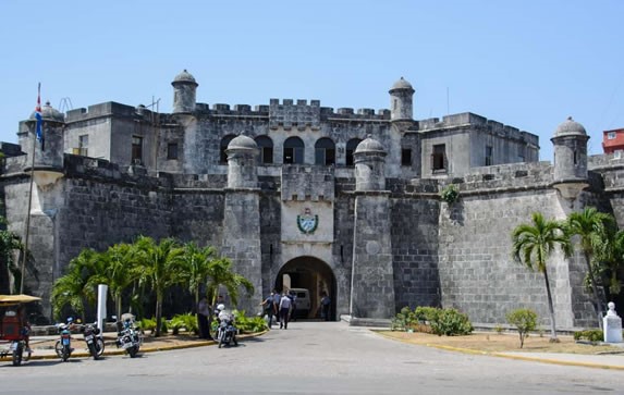 Entrance to the Castillo de la Real Fuerza