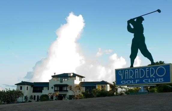 Entrance to the Varadero golf course