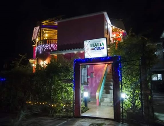 Entrance to the Italia in Cuba restaurant