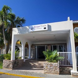 Entrada del hotel Starfish Las Palmas