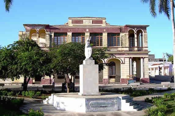 Fachada del museo Fernando Garcia 