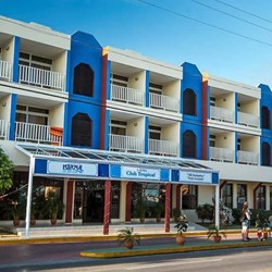 Club Tropical hotel facade