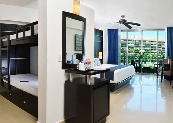Family Suite Seadust Cancun