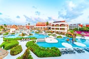 Aerial view of the hotel pool