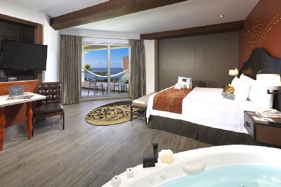 HR Hacienda Riv Maya-Rock Royalty Partial Ocean
