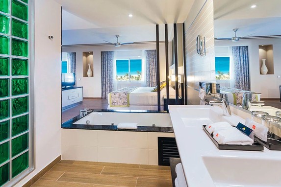 Riu Republica - Ocean View Suite with jacuzzi
