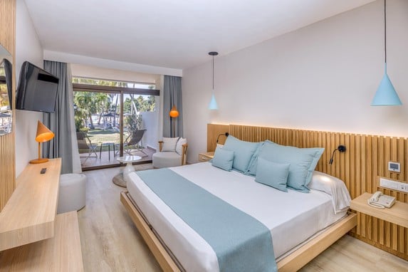 Sol Palmeras - Standard Superior Room with balcony