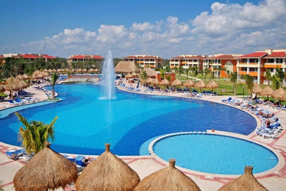 View of the hotel pool