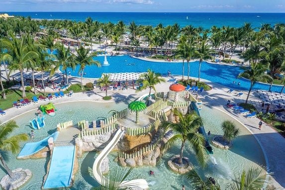 Aerial view of the hotel swimming pool