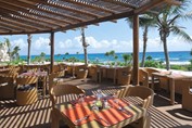 Restaurant on the hotel beach