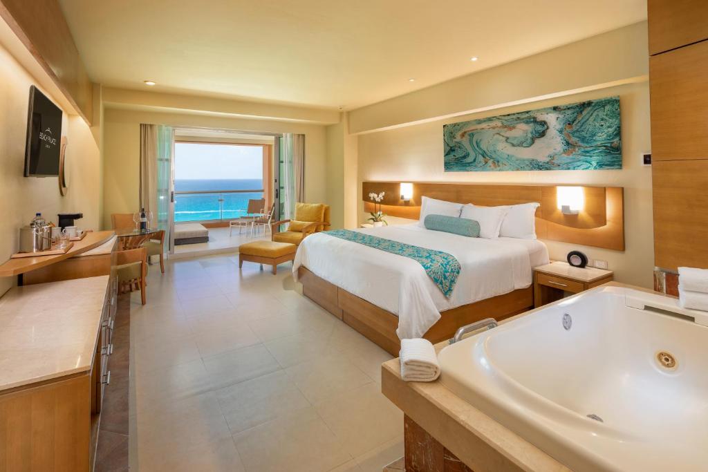 Superior Deluxe Vista al Mar - Beach Palace Cancun