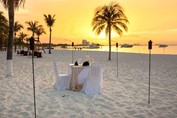 Cena en la playa del hotel Beachscape Kin Ha Villa