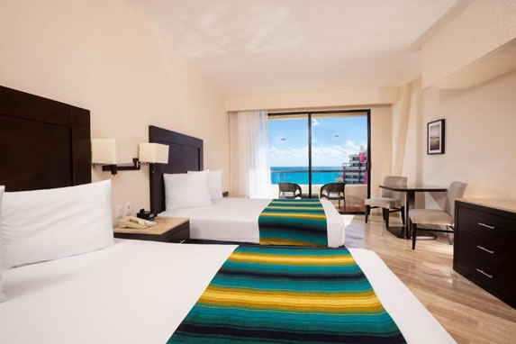 Standard Room - Crown Paradise Club Cancun