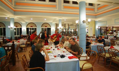 Restaurante del Hotel Starfish Cayo Santa María