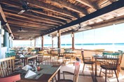Restaurant with sea views in the hotel