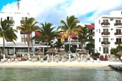 View of the beach of the Imperial Las Perlas hotel