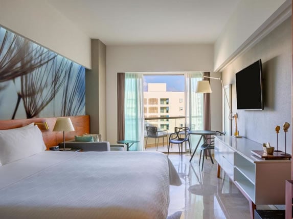 Premium Garden View King - Live Aqua Beach Resort