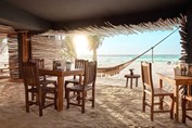 restaurante en la playa del hotel