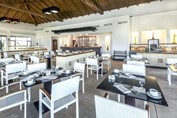 restaurante al aire libre en el hotel