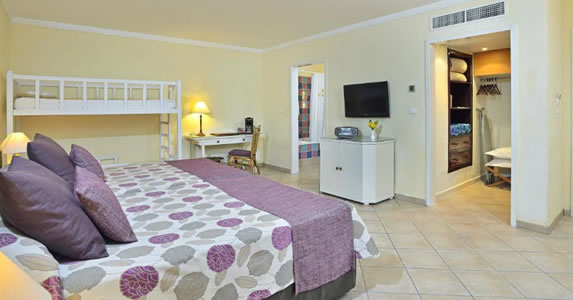 Family Standard Room - Hotel Melia Península