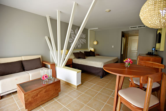 Deluxe Room - Hotel Memories Caribe Beach Resort