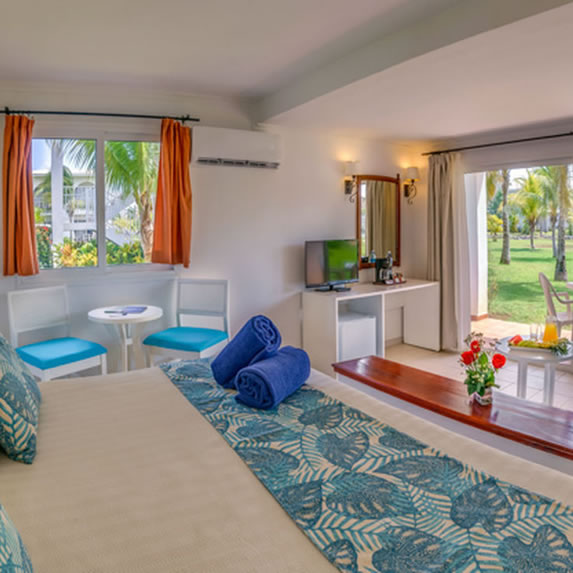 Junior Suite - Hotel Memories Caribe Beach Resort