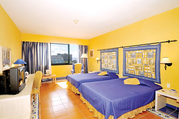 Standard Room - Hotel Memories Miramar