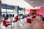 Cafeteria with sea views in the hotel
