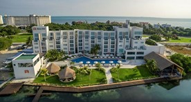 Aerial view of the Real Inn Cancun hotel