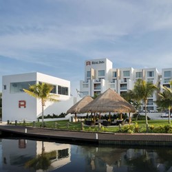 Vista del hotel Real Inn Cancun