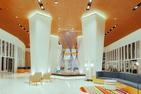 Interior del lobby del hotel 