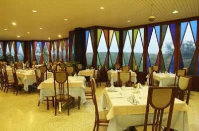 Hotel Versalle Restaurant
