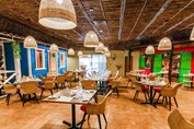 Restaurante colorido Caribe Deluxe Princess