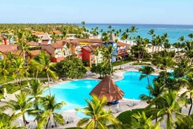 Piscina y playa Caribe Deluxe Princess