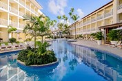 Piscina Sun Club en Sunscape Coco